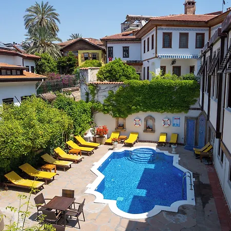 Aspen Kaleiçi Hotel 3*