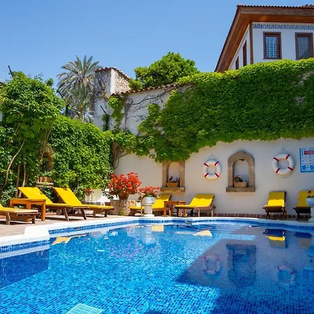 Aspen Kaleiçi Otel 4*