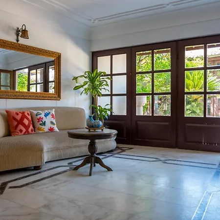 Aspen Kaleiçi Otel 4*