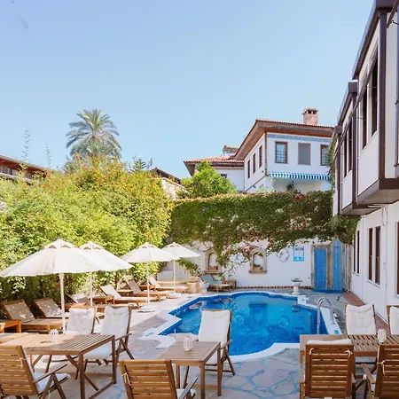 Hotel Aspen Kaleici 4*
