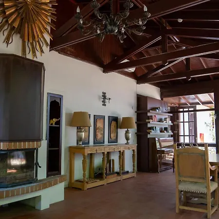 Aspen Kaleici فندق 3*